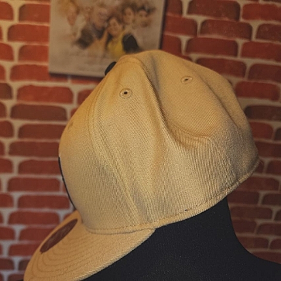 🧨🎇 New Orleans Saints NFL Gold and Black Mitchell&Ness cap, 7 3/8" 🎇🧨 - Picture 3 of 7